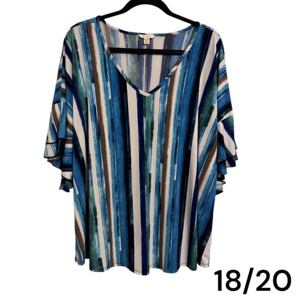 Cato Tops - V-NECKLINE TOP  w/FLUTTER SLEEVE PLUS 18/20       #T